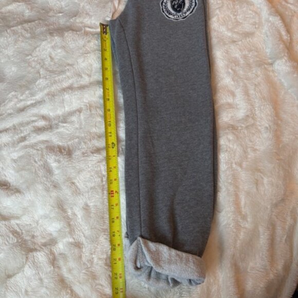 2/$40 Campus Crew Muskoka Grey Capri Joggers Girls Size L - Picture 11 of 12
